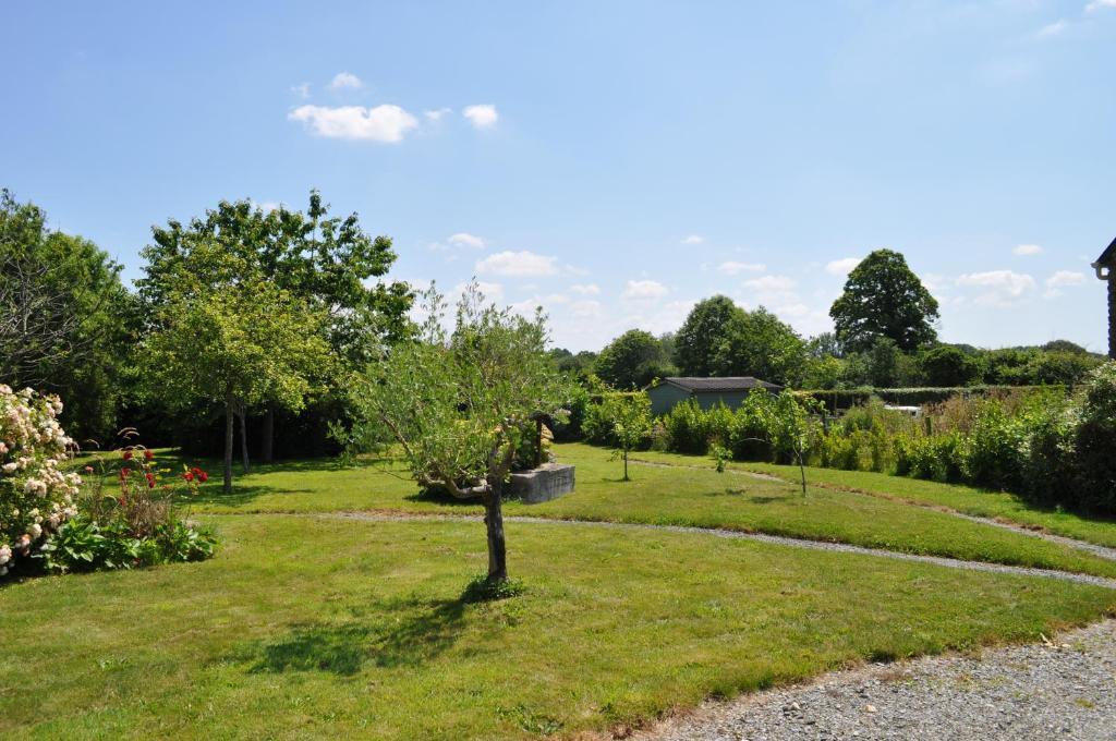 Le Petit Kerangoi Bed & Breakfast Pont-Aven Exterior photo